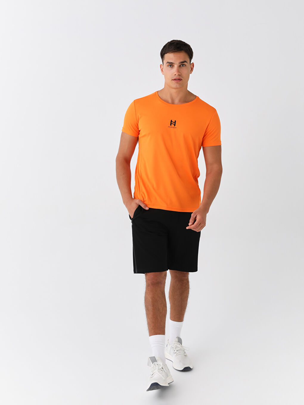Turuncu Bisiklet Yaka Kısa Kollu Baskılı Erkek Tişört-2