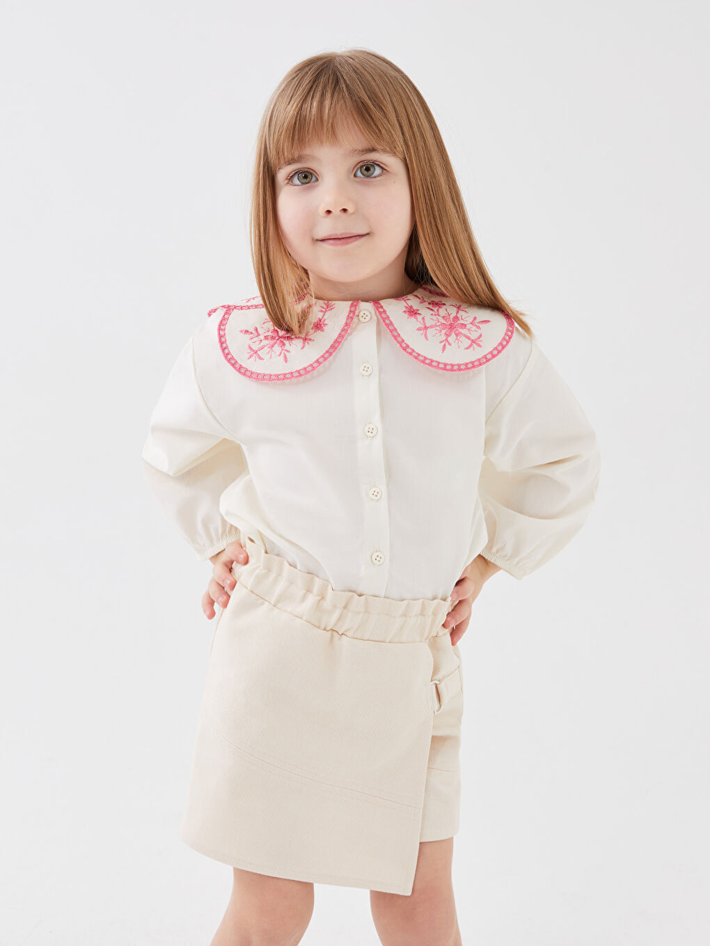 Ekru Bebe Yaka Uzun Kollu Nakış Detaylı Kız Bebek Gömlek-1
