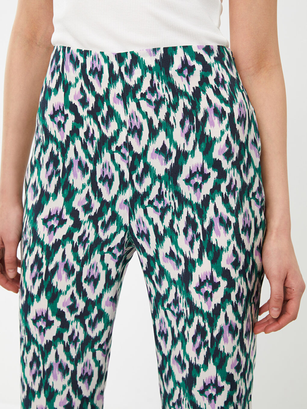LCW Vision High Waist Standard Fit Flared Women's Trousers -S3G773Z8-LSC