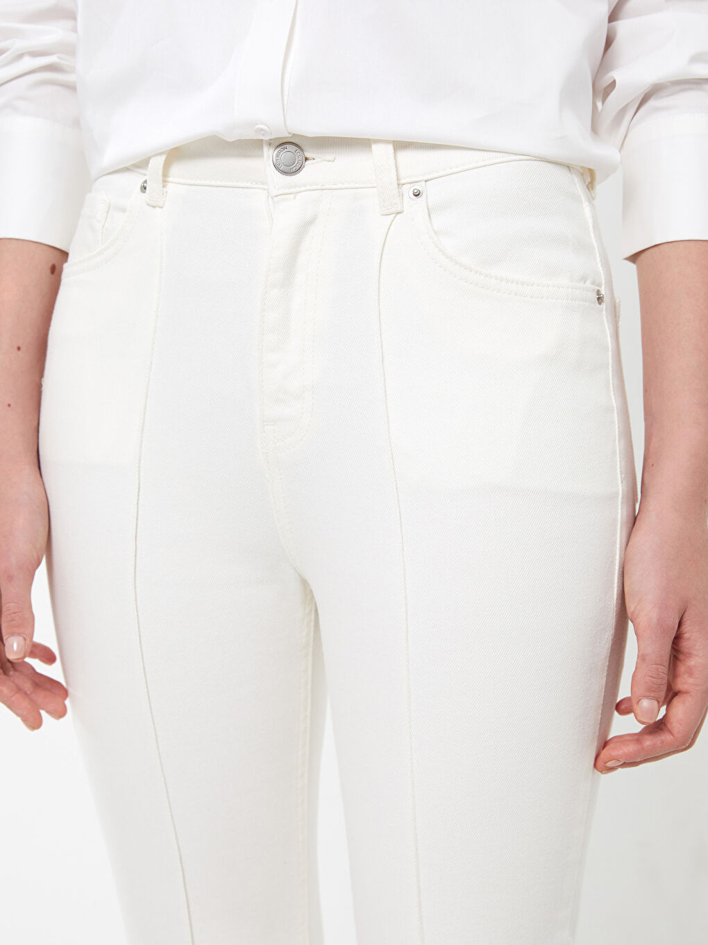 High Waisted Straight Fit Women's Jeans-2