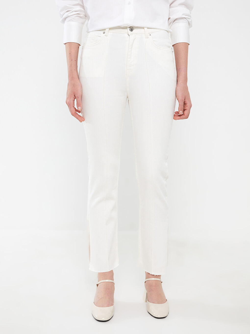 High Waisted Straight Fit Women's Jeans-3