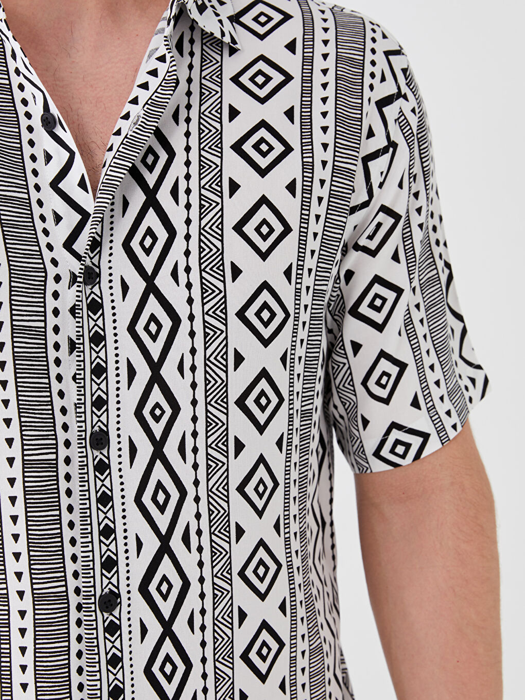 Regular Fit Short Sleeve Patterned Viscose Men's Shirt-3