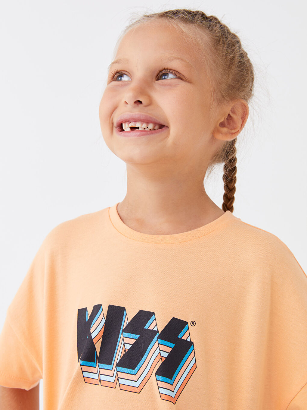 LCW Kids Rundhalsausschnitt KISS Bedrucktes Kurzarm Mädchen T-Shirt -S3G804Z4-G45