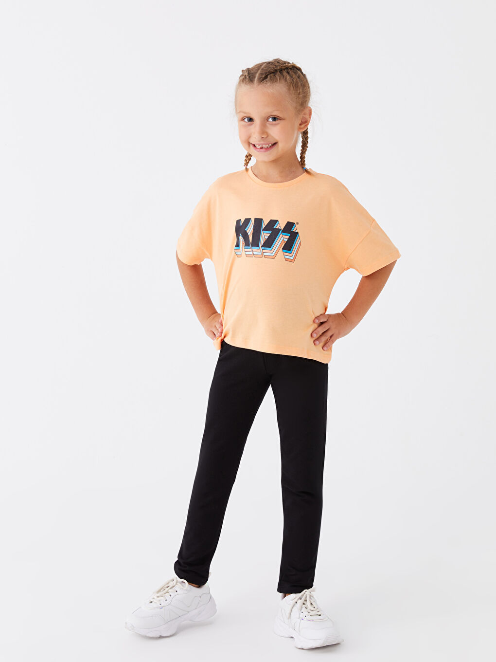 LCW Kids Rundhalsausschnitt KISS Bedrucktes Kurzarm Mädchen T-Shirt -S3G804Z4-G45