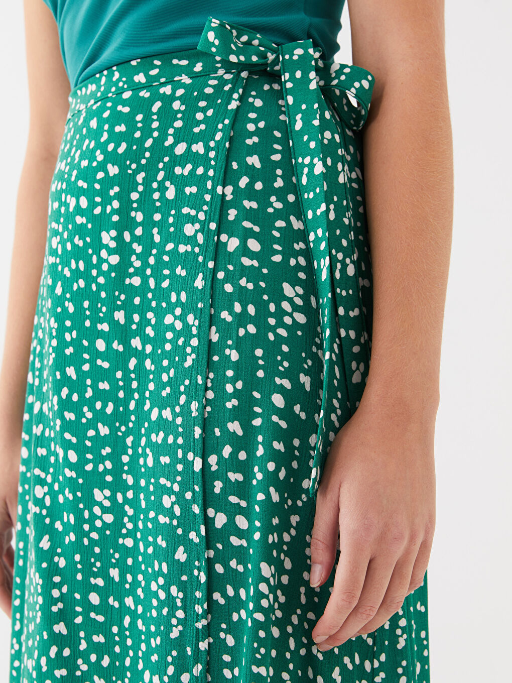 Yeşil Beli Lastikli Desenli Krinkle Kadın Etek-2