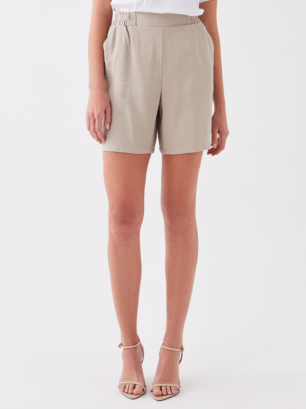 Bej Kadın Beli Lastikli Düz Şort-2