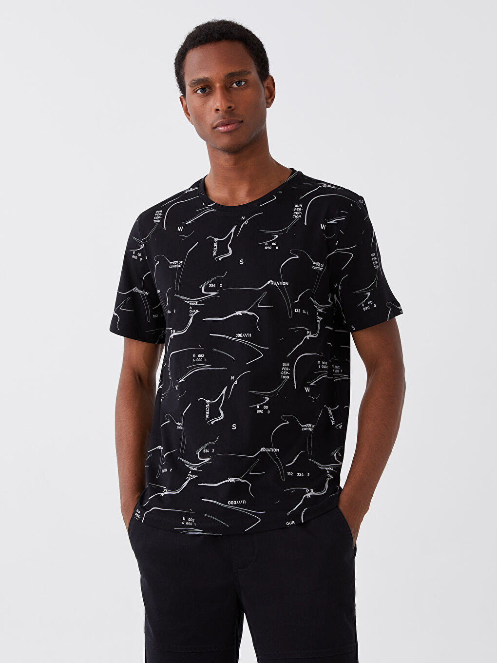 Siyah Bisiklet Yaka Kısa Kollu Baskılı Penye Erkek Tişört