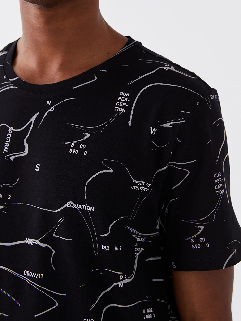 Siyah Bisiklet Yaka Kısa Kollu Baskılı Penye Erkek Tişört-3
