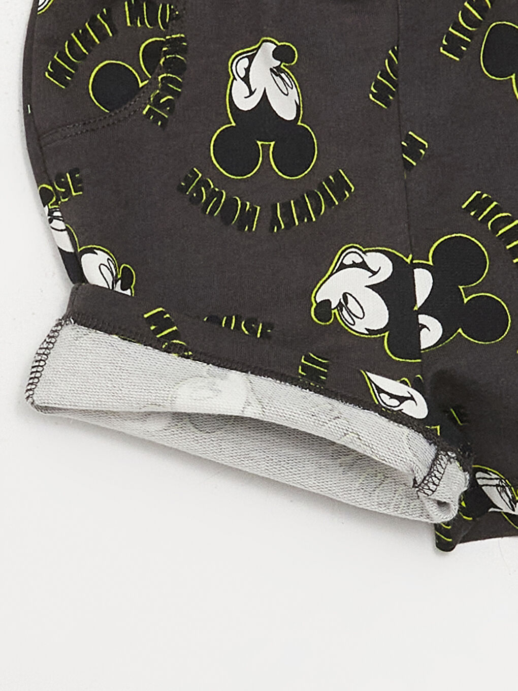 Yeşil Bisiklet Yaka Kısa Kollu Mickey Mouse Baskılı Erkek Bebek Tişört ve Şort 2'li Takım-4