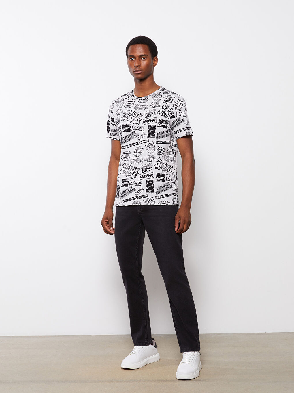 Gri Bisiklet Yaka Kısa Kollu Marvel Baskılı Penye Erkek Tişört-2