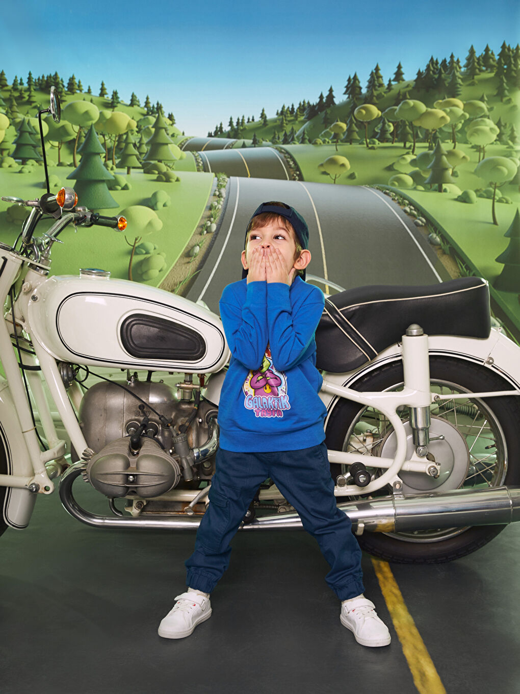 Mavi Bisiklet Yaka Galaktik Tayfa Baskılı Uzun Kollu Erkek Çocuk Sweatshirt-1