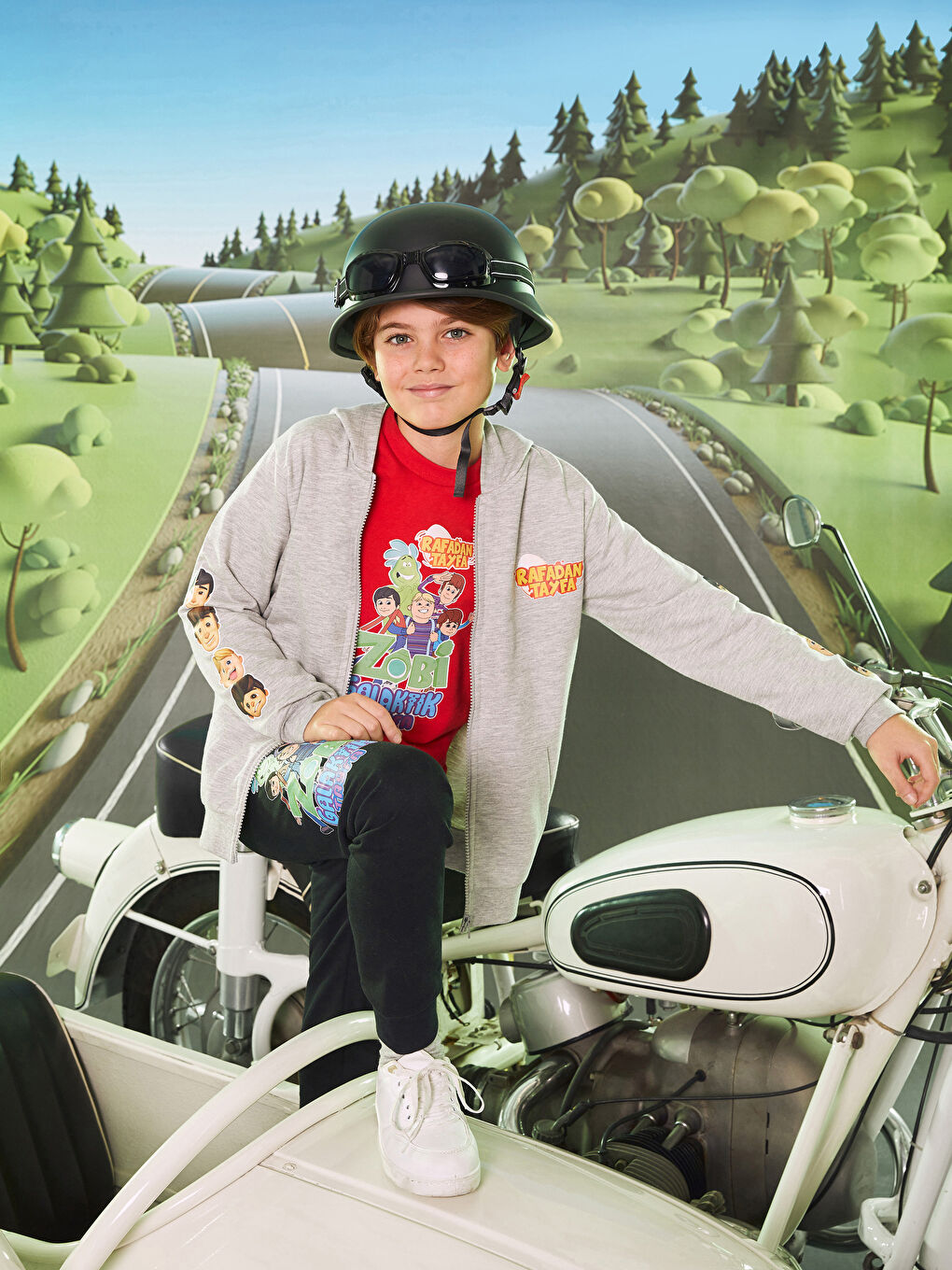 Karışık Kapüşonlu Galaktik Tayfa Baskılı Uzun Kollu Erkek Çocuk Fermuarlı Sweatshirt-2