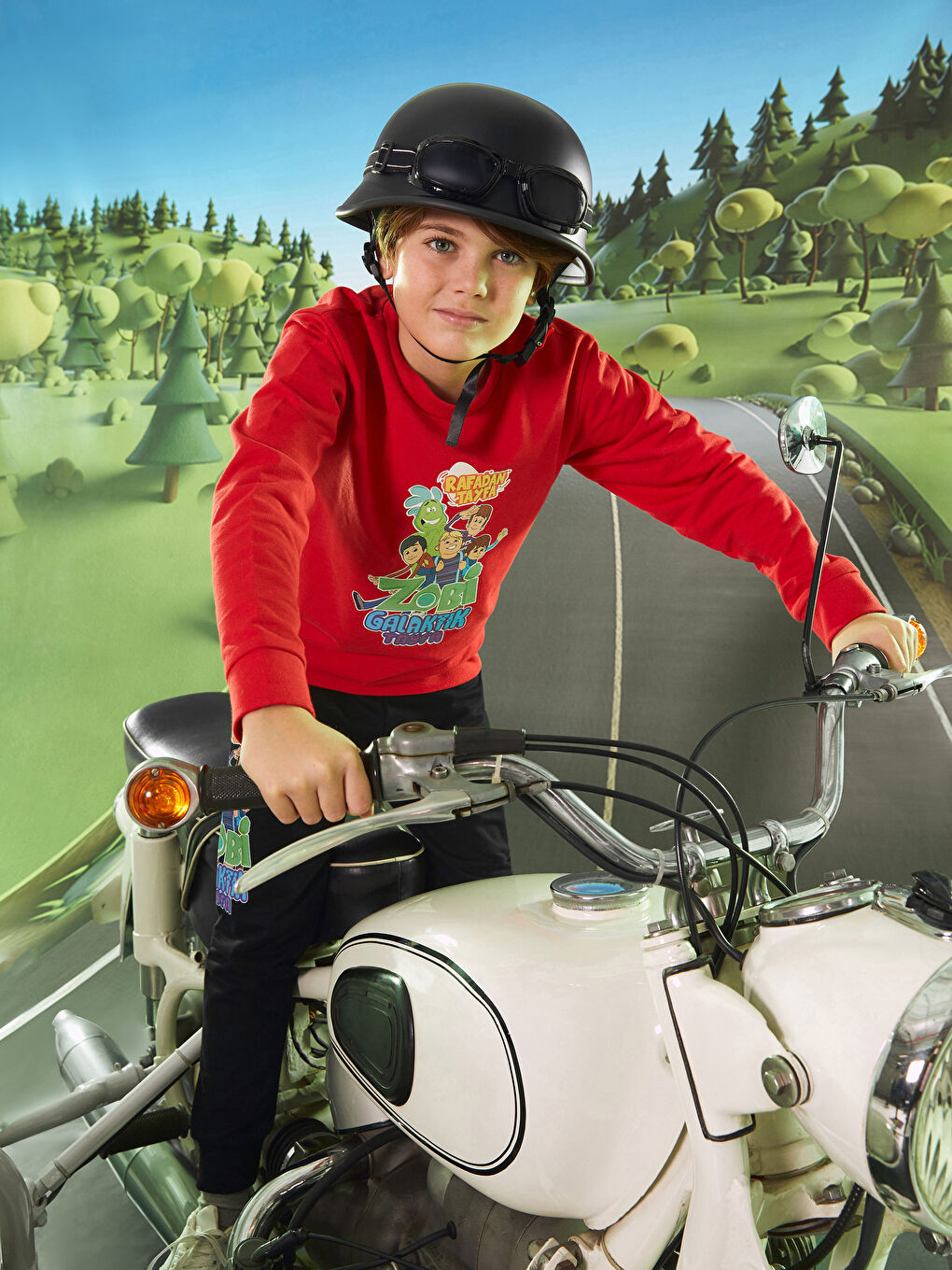 Siyah Beli Lastikli Galaktik Tayfa Baskılı Erkek Çocuk Jogger Eşofman Altı-1