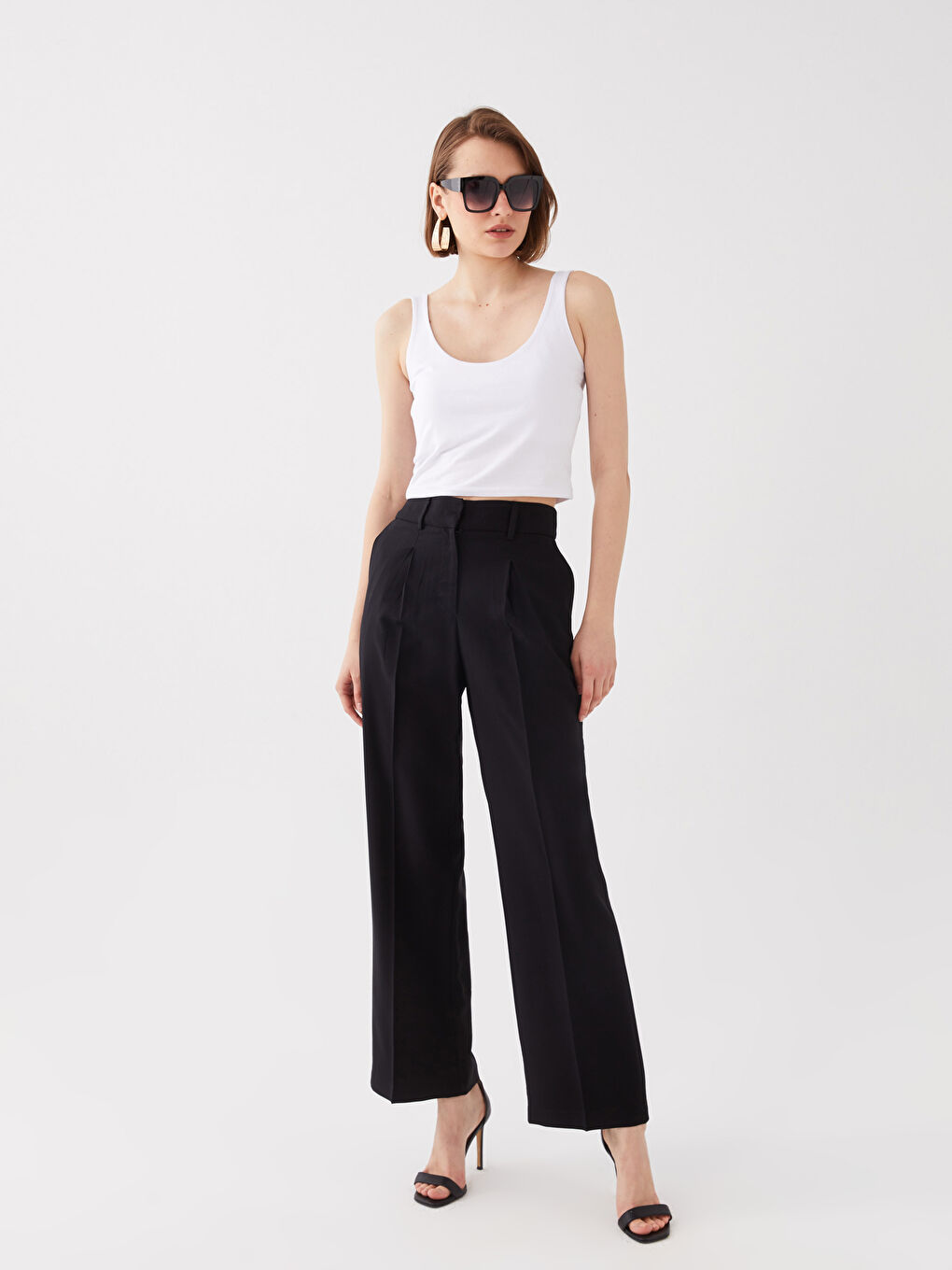 Women's U-Neck Strap Straight Crop-2