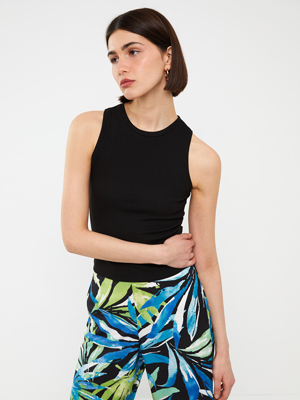 Siyah Kadın Bisiklet Yaka Düz Crop