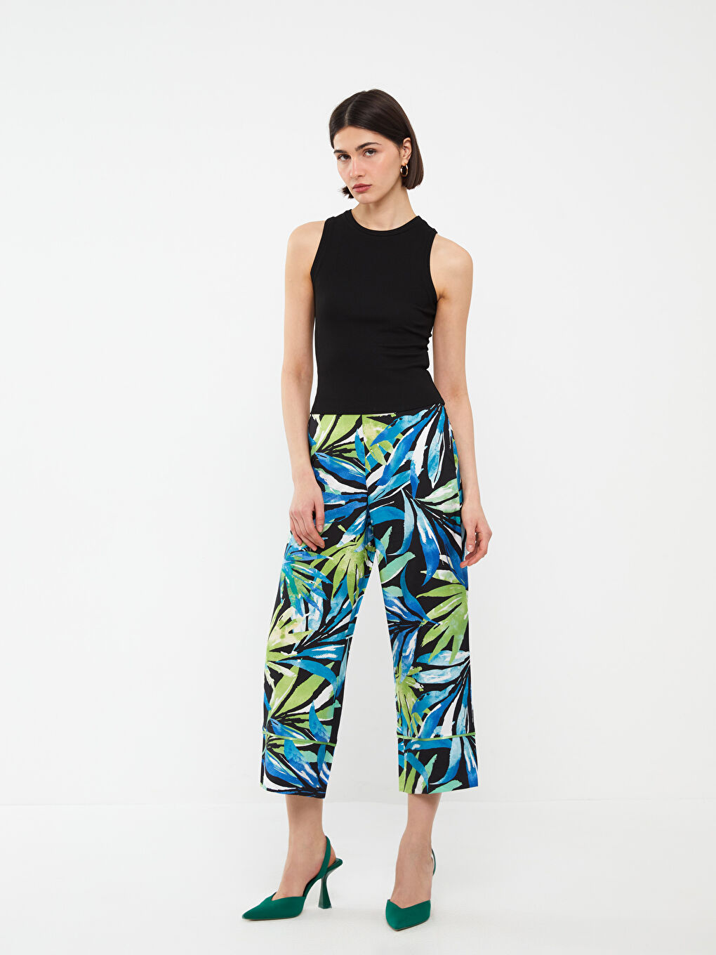 Siyah Kadın Bisiklet Yaka Düz Crop-2