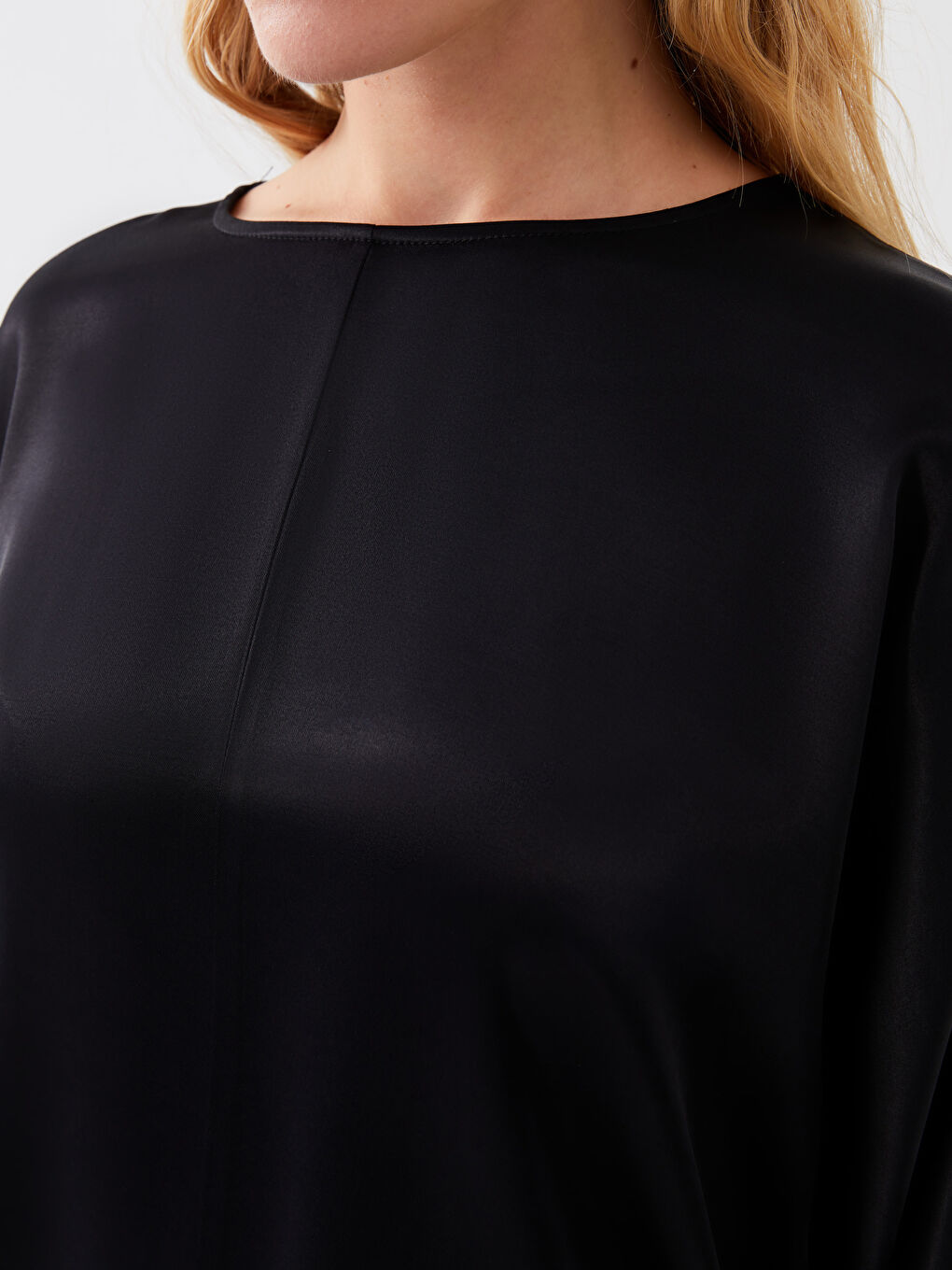 LC Waikiki Women's Crew Neck Straight Long Sleeve Satin Blouse -S3GD36Z8-CVL