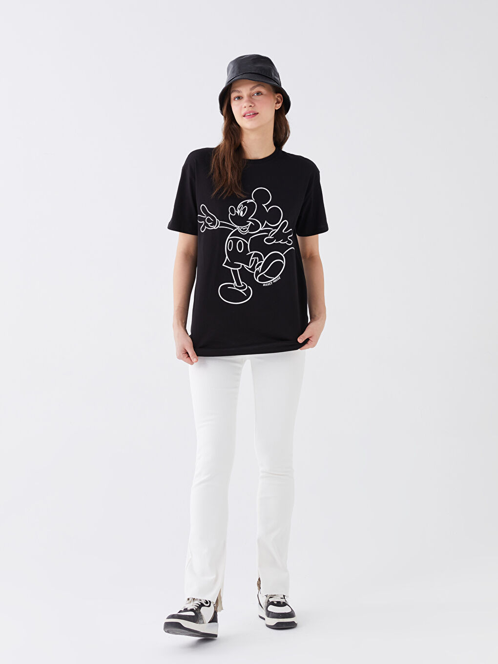 Siyah Kadın Bisiklet Yaka Mickey Mouse Baskılı Tişört-2