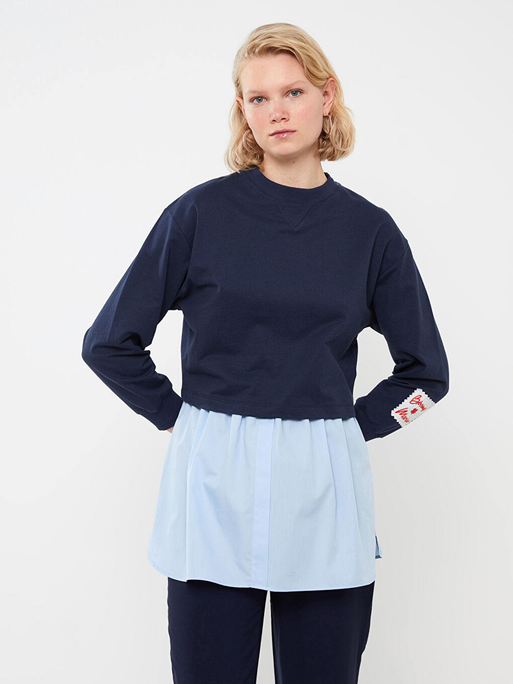 Crew Neck Embroidered Long Sleeve Women's Sweatshirt-1