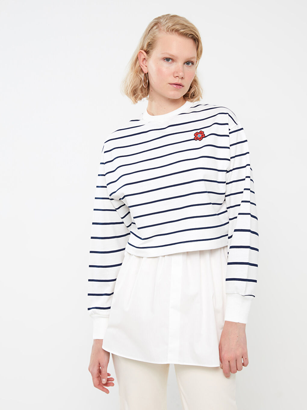 Lacivert Bisiklet Yaka Çizgili Uzun Kollu Kadın Sweatshirt-1