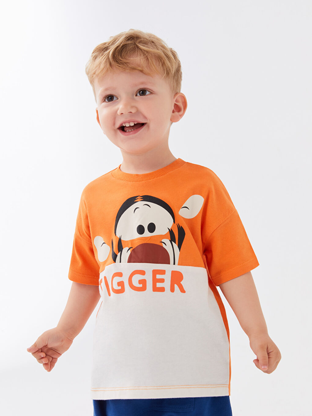 Crew Neck Short Sleeve Tigger Printed Baby Boy T-shirt and Shorts-1