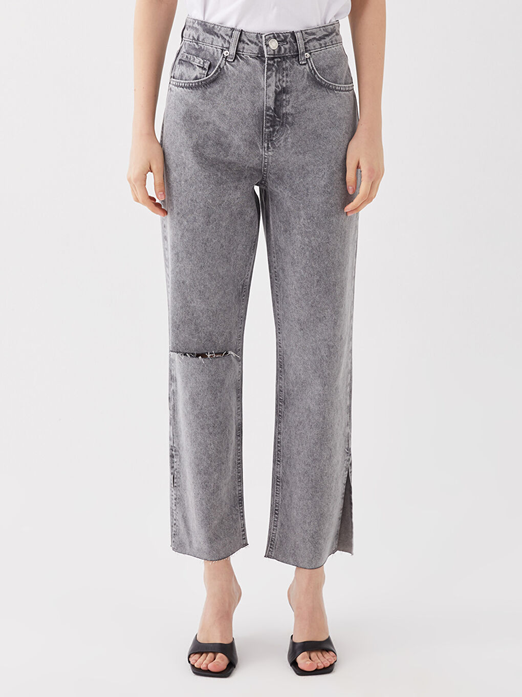 Gri Yüksek Bel Straight Fit Yırtık Detaylı Kadın Jean Pantolon-2