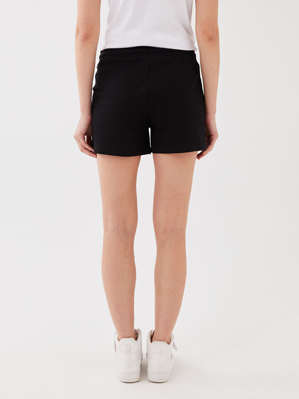 Siyah Kadın Beli Lastikli Düz Şort-4