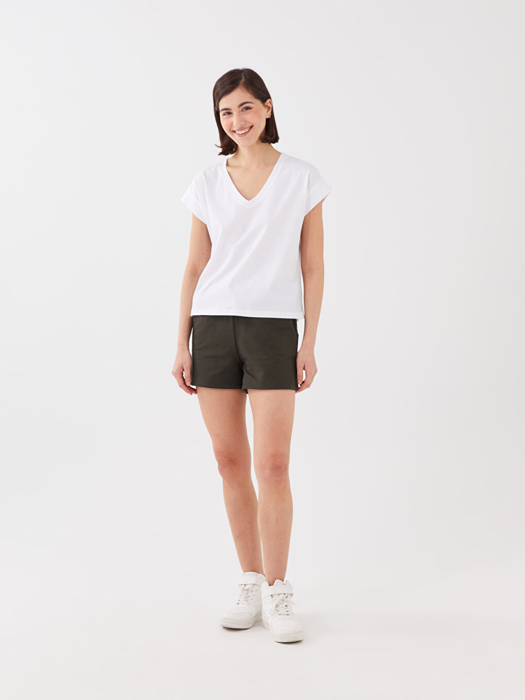 Haki Kadın Beli Lastikli Düz Şort-1