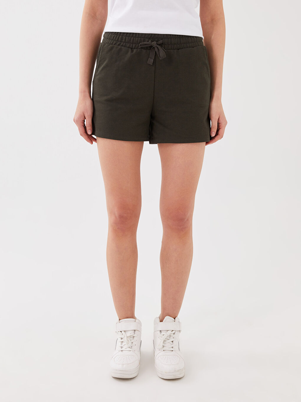 Haki Kadın Beli Lastikli Düz Şort-3
