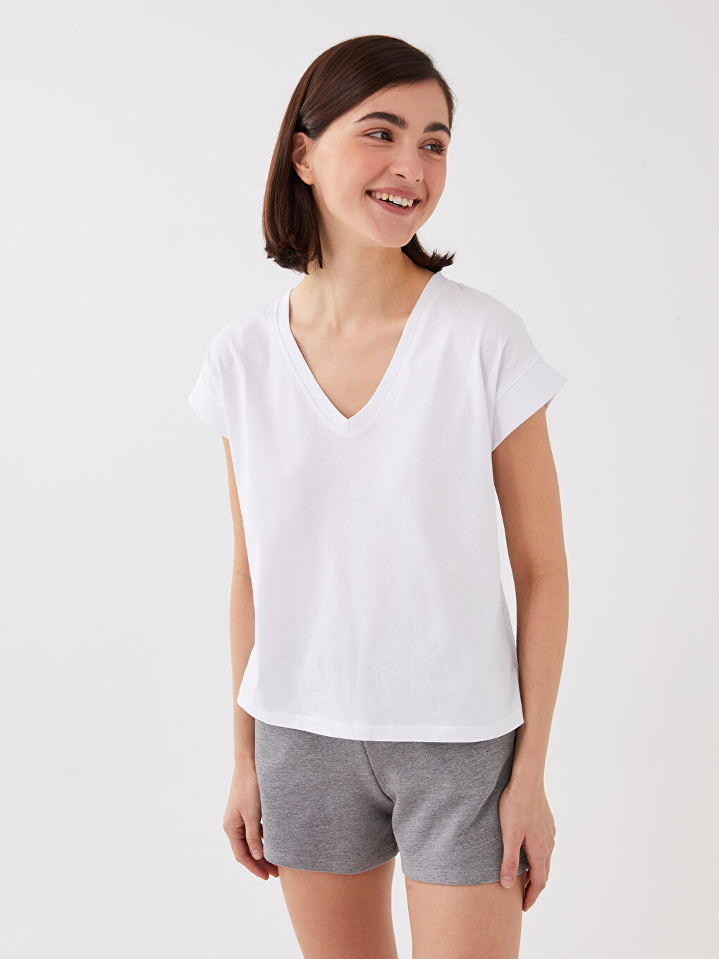 Gri Kadın Beli Lastikli Düz Şort-1