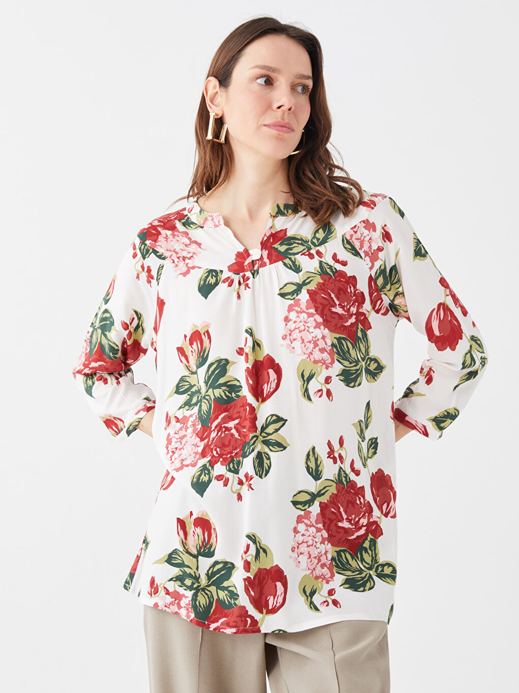 LCW ECO Women's Crew Neck Floral Poplin Blouse -S3GH45Z8-LU7