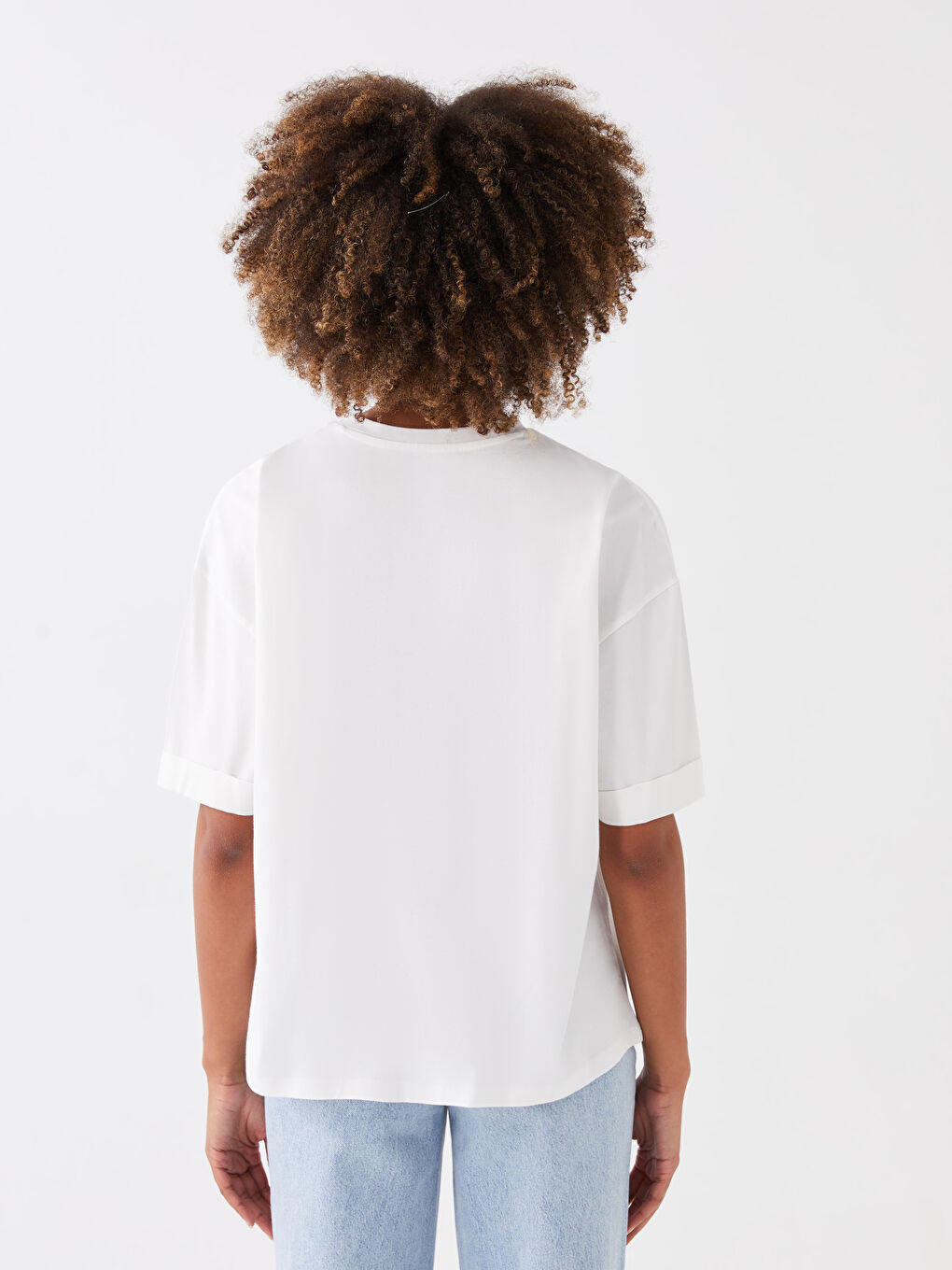 Beyaz Bisiklet Yaka Baskılı Kısa Kollu Kadın Tişört-4