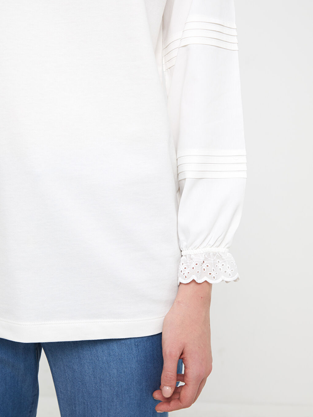 Tunique en Sweatshirt à Manches Longues Brodée à Col Cheminée pour Femmes-3