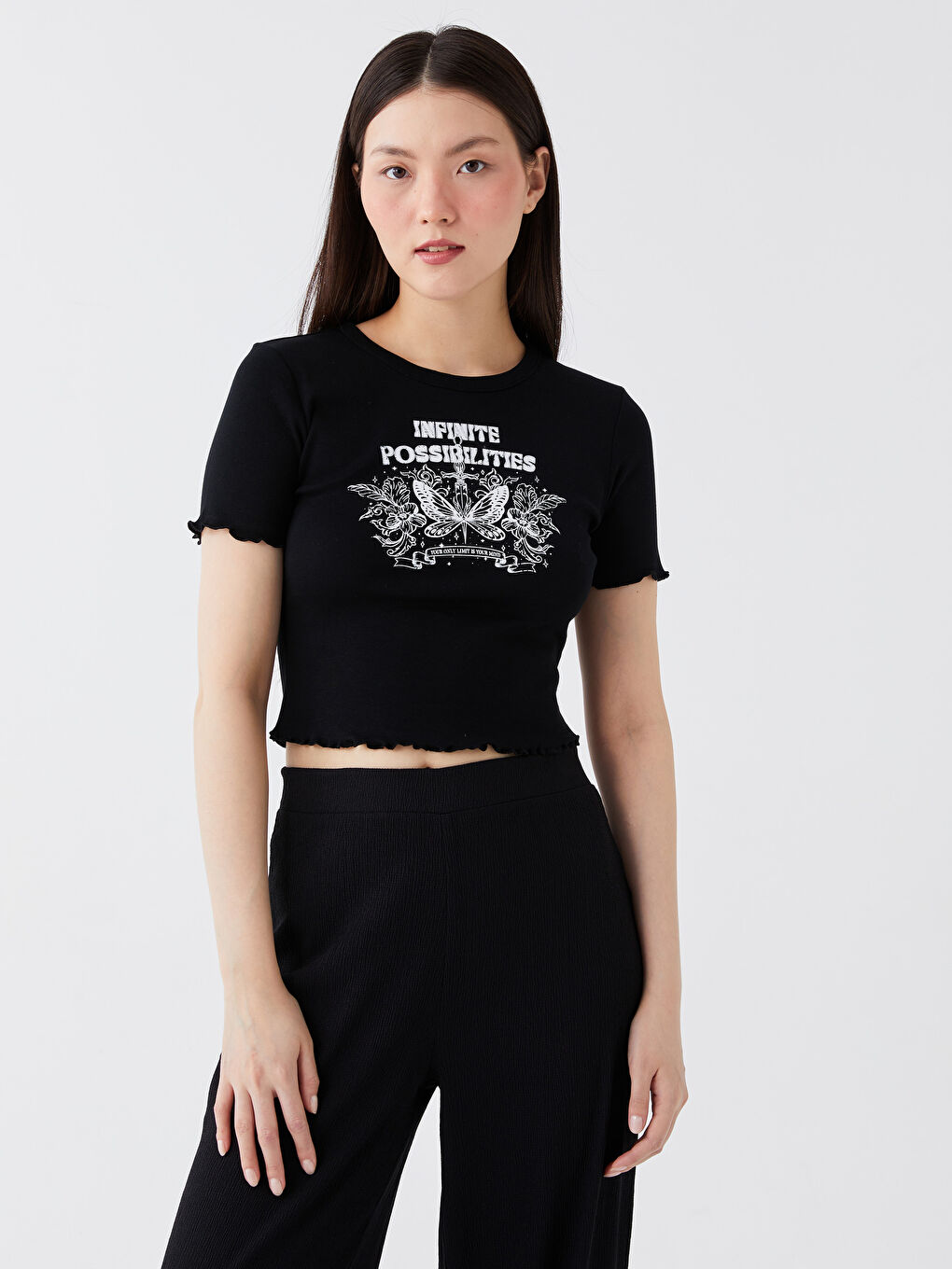 Siyah Bisiklet Yaka Baskılı Kısa Kollu Kadın Crop-1