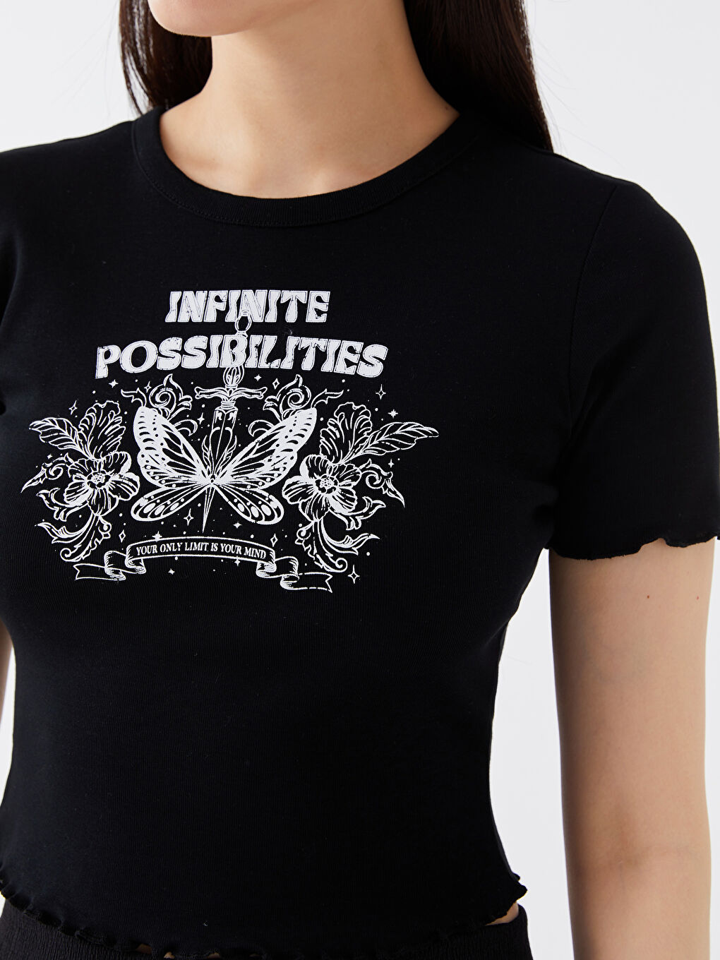 Siyah Bisiklet Yaka Baskılı Kısa Kollu Kadın Crop-3