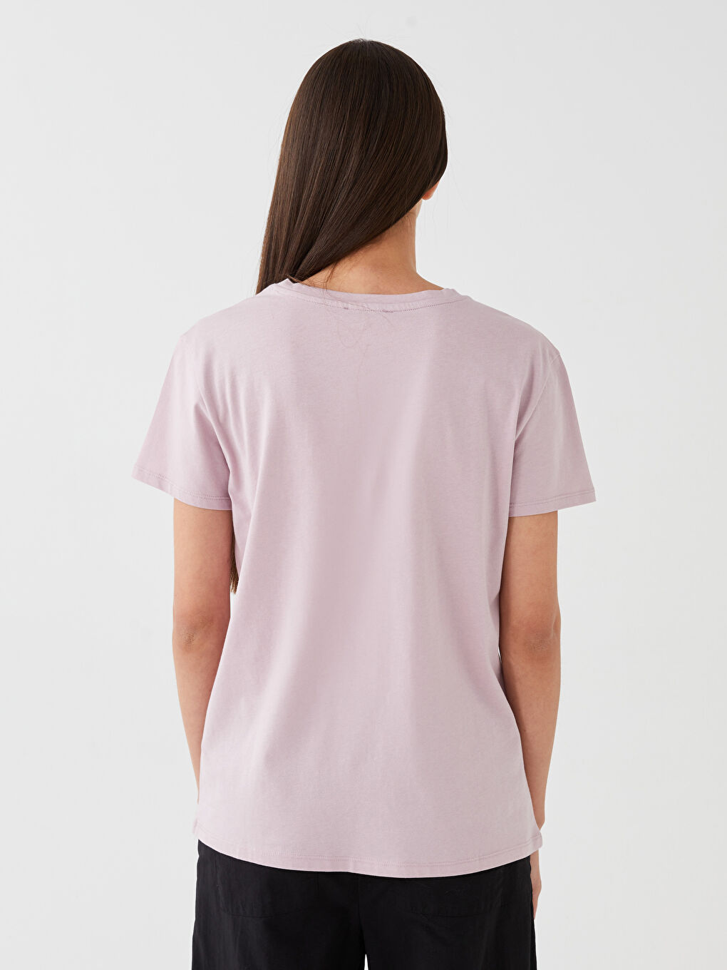 تيشيرت نسائي بأكمام قصيرة وياقة دائرية مطبوع-4