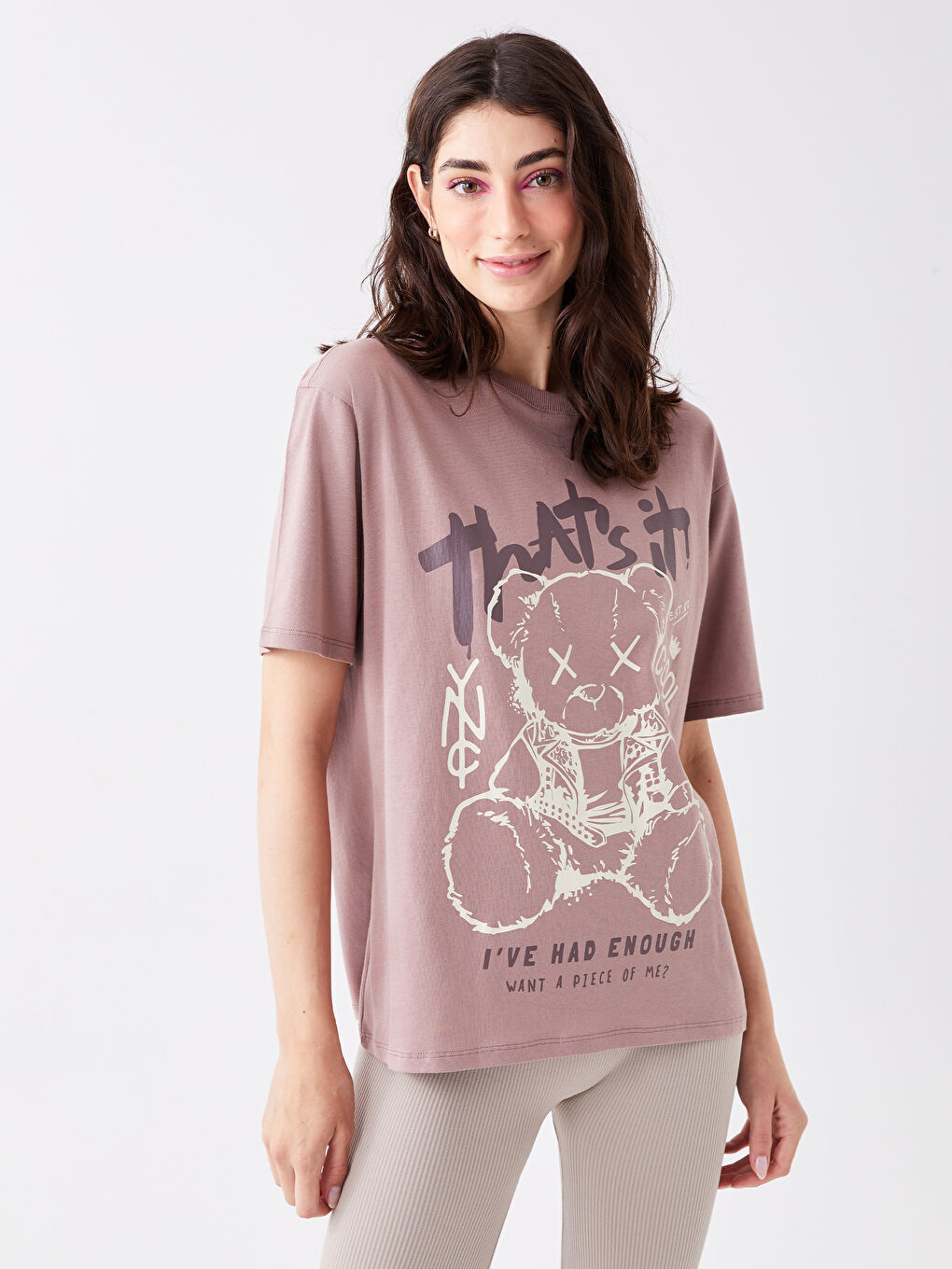 Kahverengi Bisiklet Yaka Baskılı Kısa Kollu Oversize Kadın Tişört