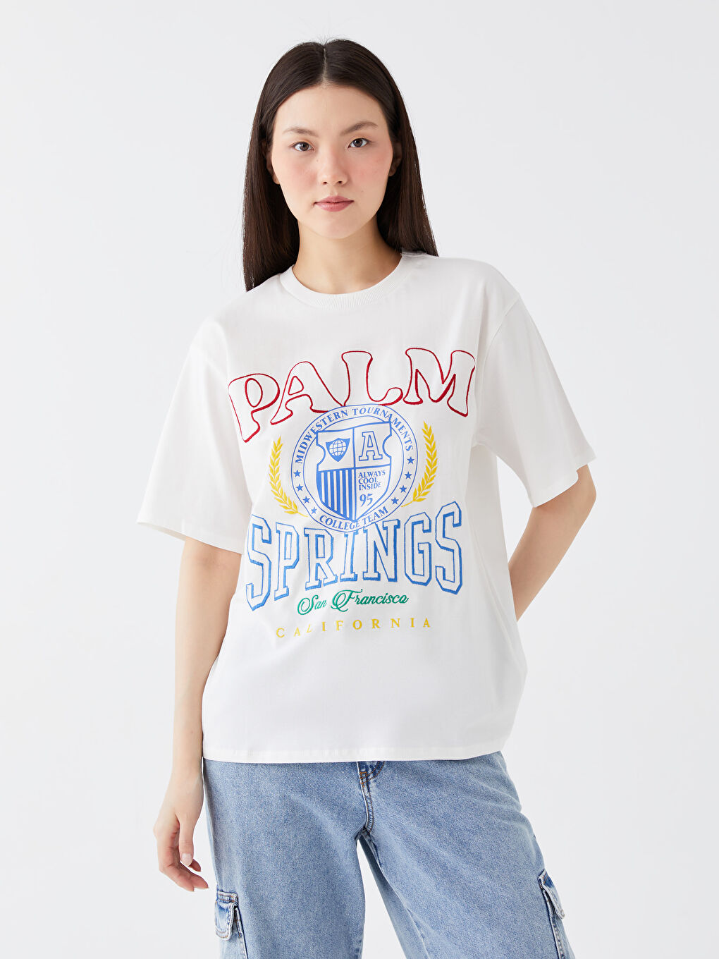 Ekru Bisiklet Yaka Baskılı Kısa Kollu Oversize Kadın Tişört