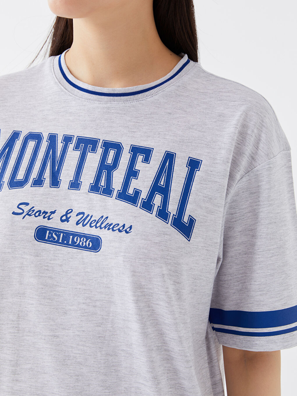 Crew Neck Printed Short Sleeve Oversize Women's T-Shirt-3