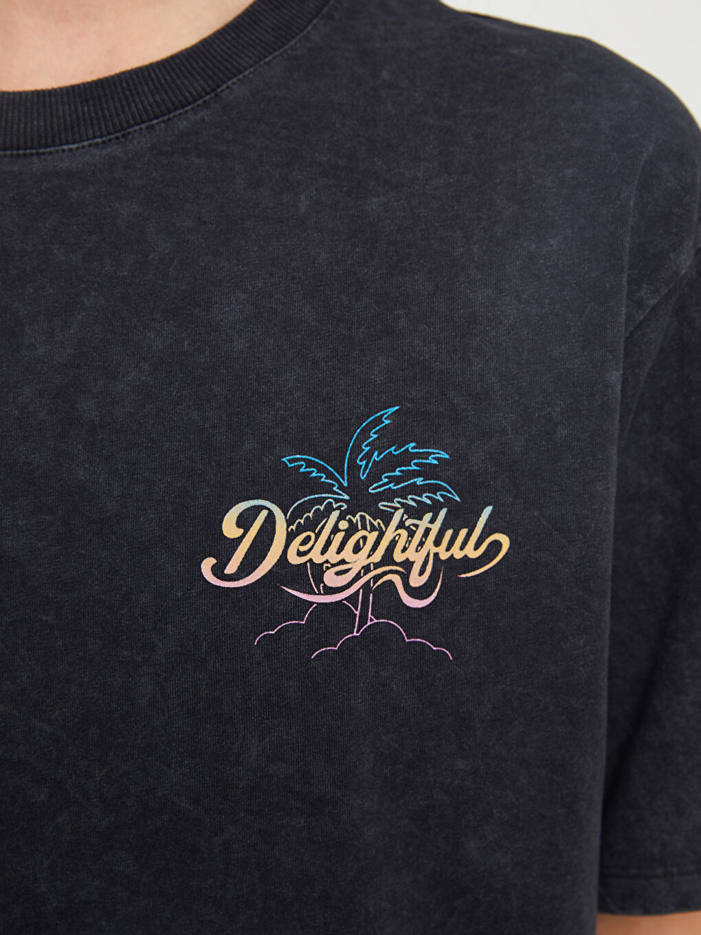 Antrasit Bisiklet Yaka Baskılı Kısa Kollu Oversize Kadın Tişört-3