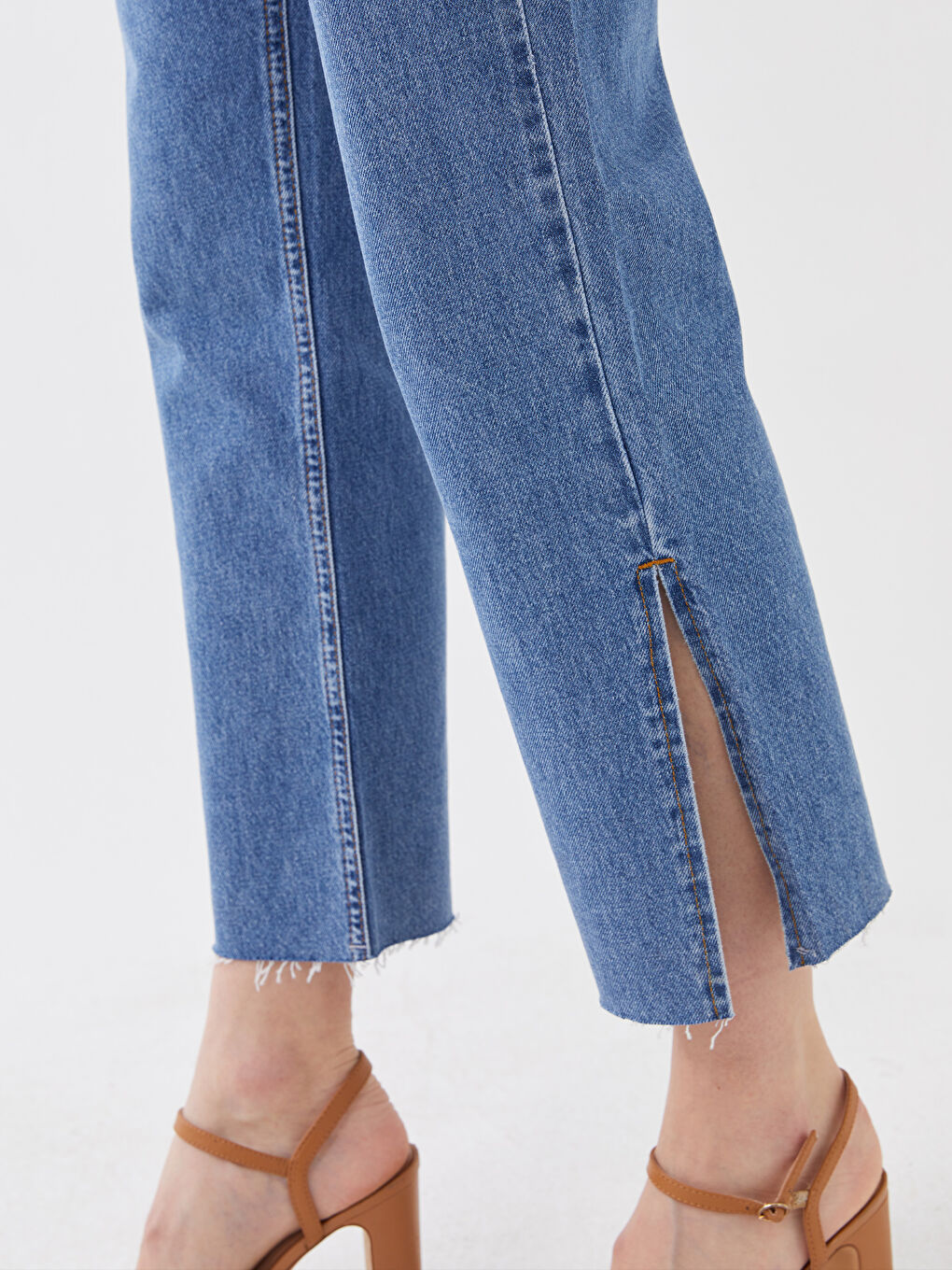 High Waisted Straight Fit Women's Jeans-2