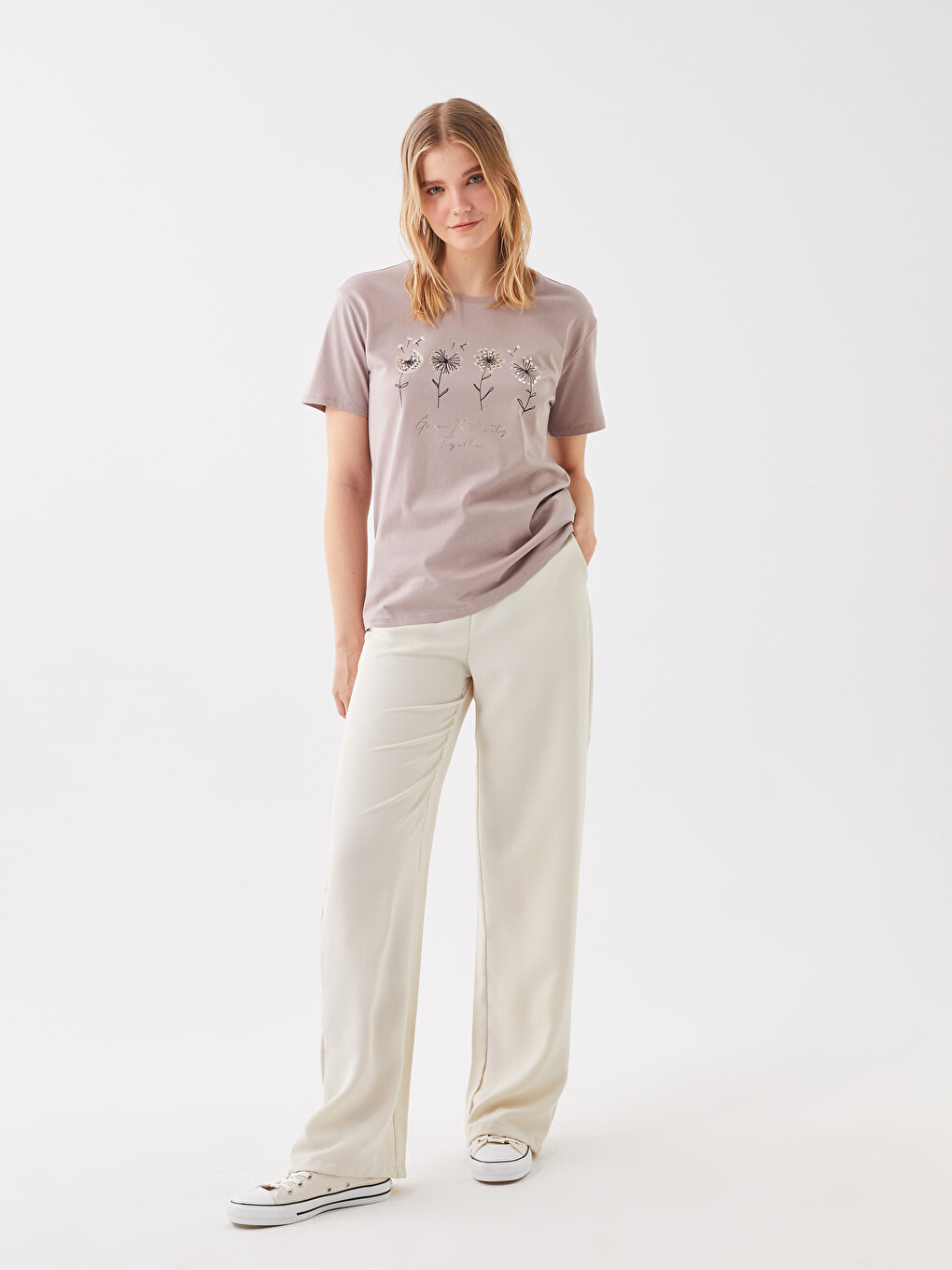Elastic Waist Comfortable Fit Women's Trousers-1