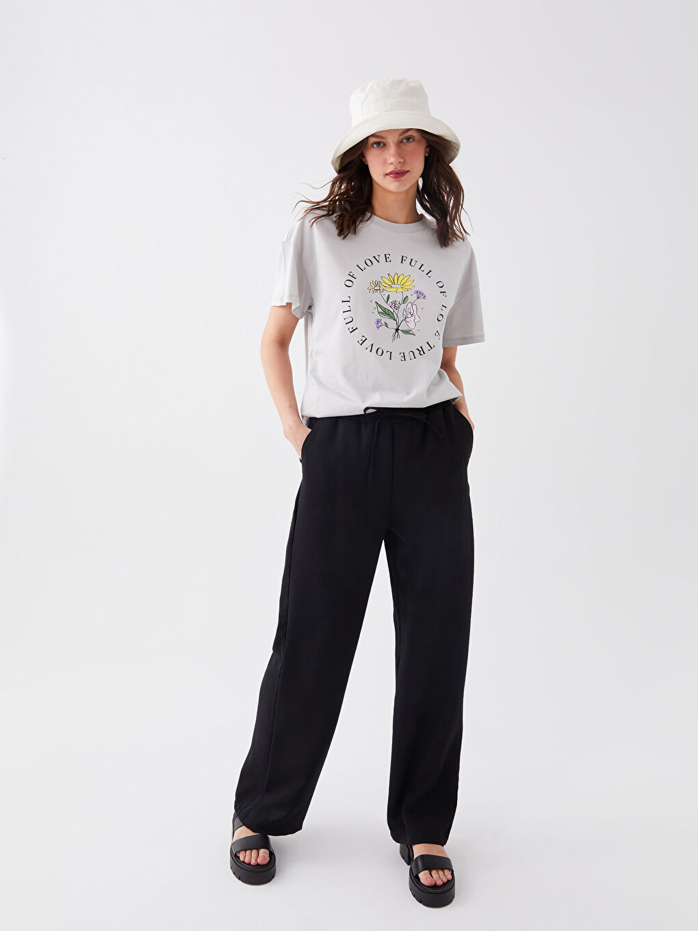 Elasticated Waist Relaxed Fit Women's Trousers
