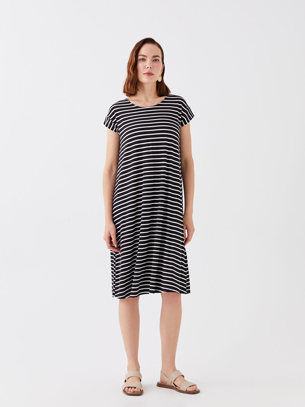 Siyah Bisiklet Yaka Çizgili Kısa Kollu Kadın Elbise