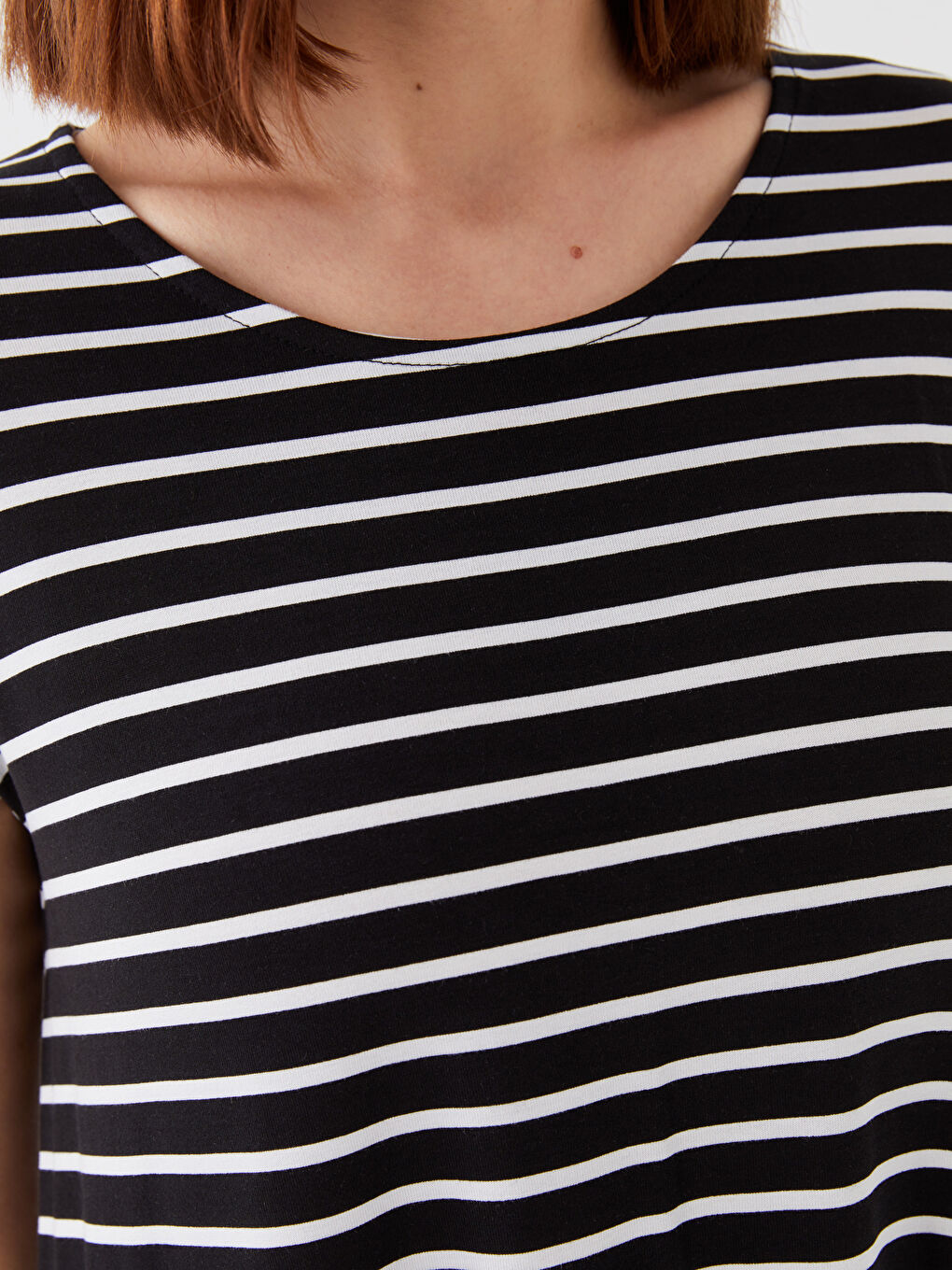 Siyah Bisiklet Yaka Çizgili Kısa Kollu Kadın Elbise-3