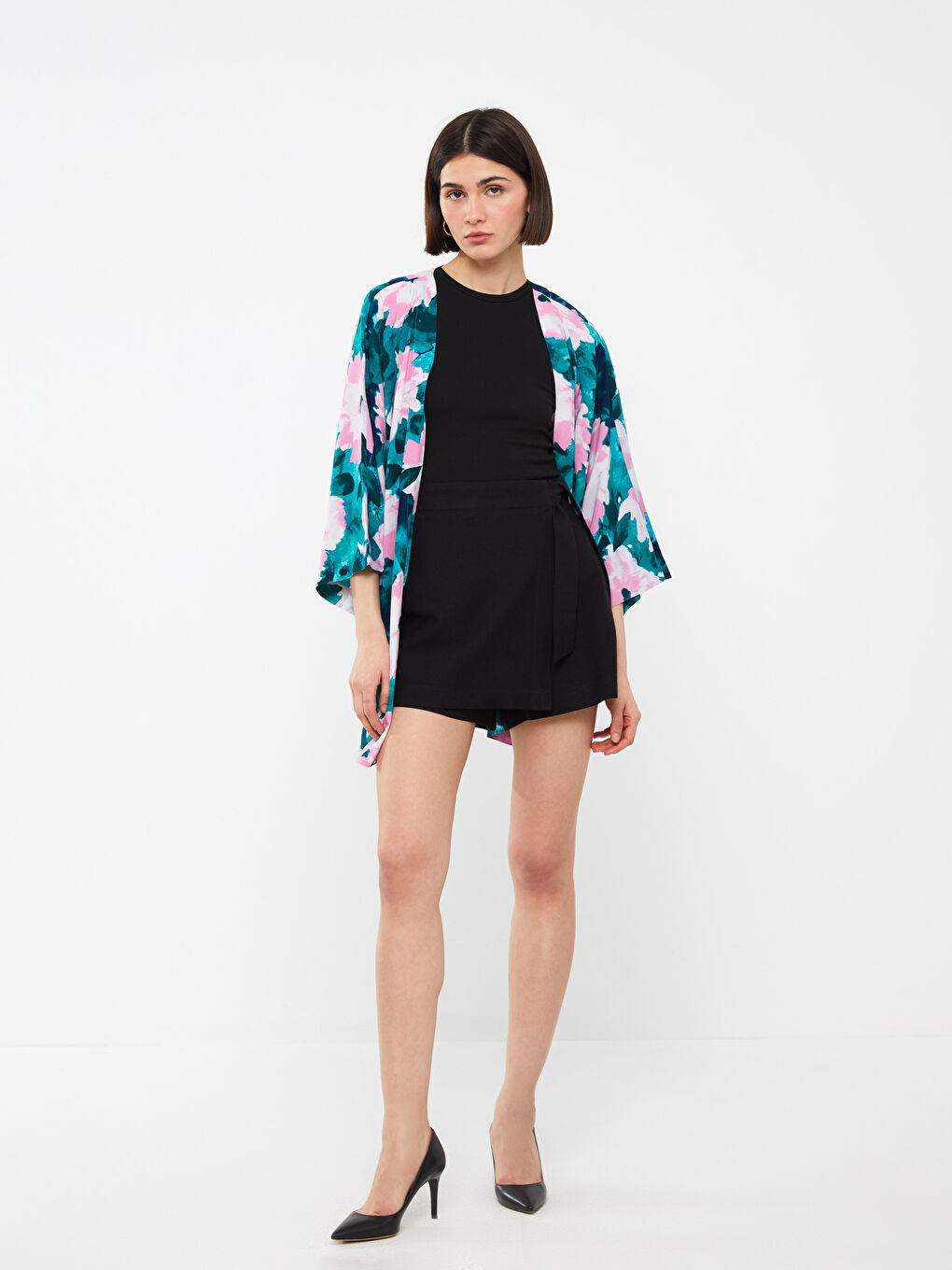 Siyah Yüksek Bel Rahat Kalıp Kadın Şort Etek-1