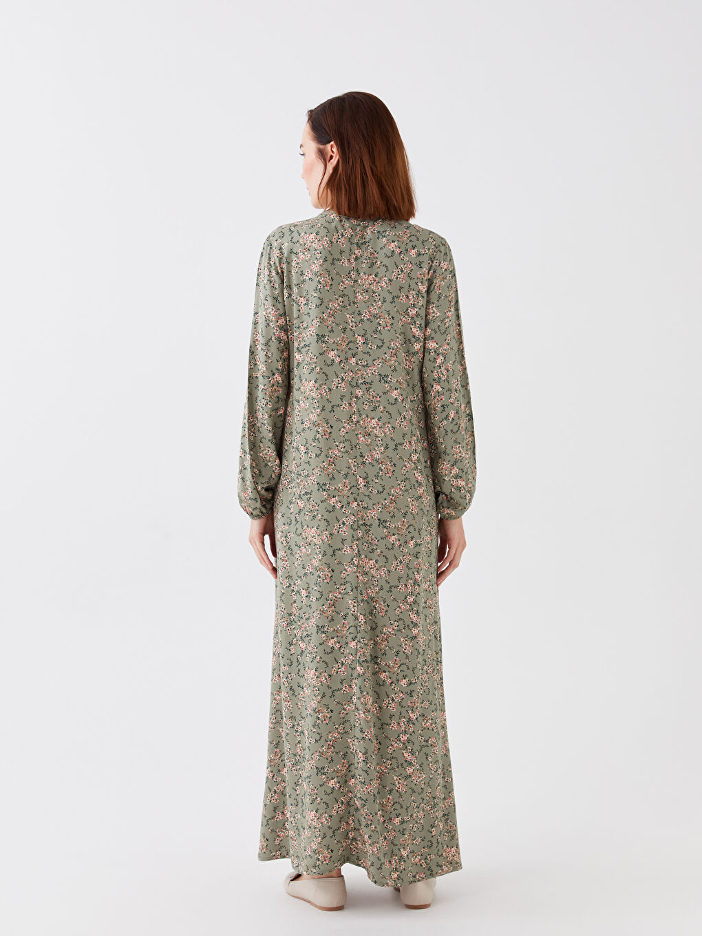 فستان نسائي كم طويل بنقشة وياقة دائرية-4