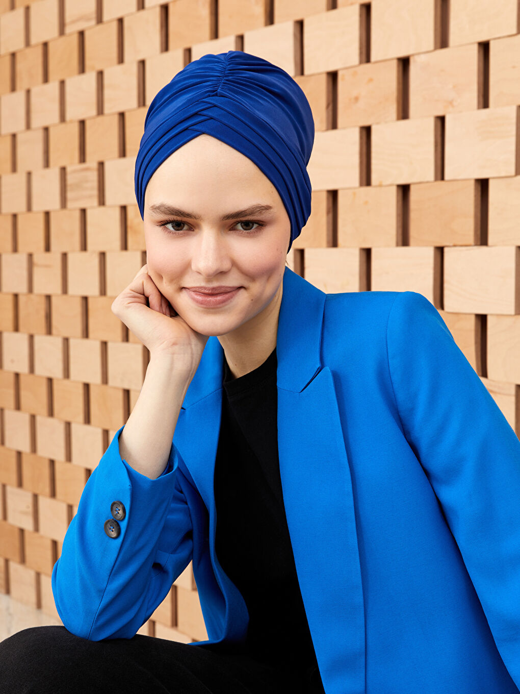 3-Stripes Women Hijab Bonnet-1