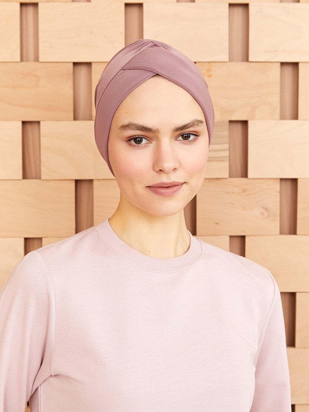 Pembe Kadın Büzgülü Havuz Bonesi