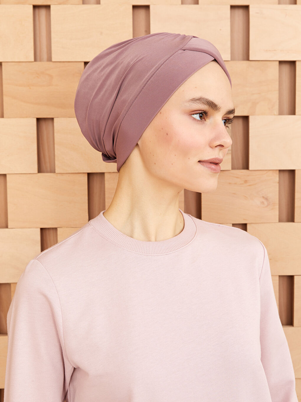 Pembe Kadın Büzgülü Havuz Bonesi-1